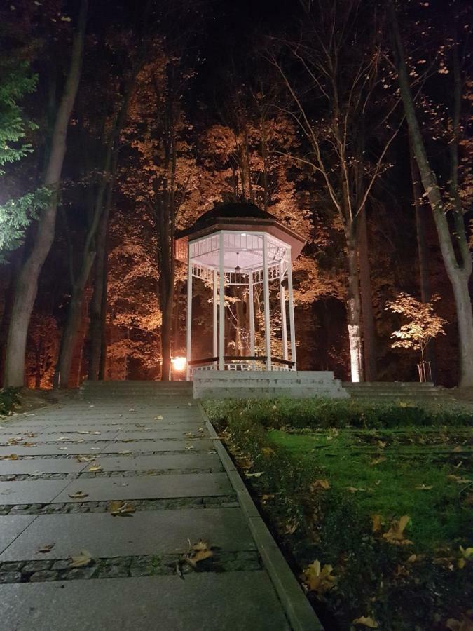Apartament Z Ogrodem Polanica-Zdrój Exterior foto